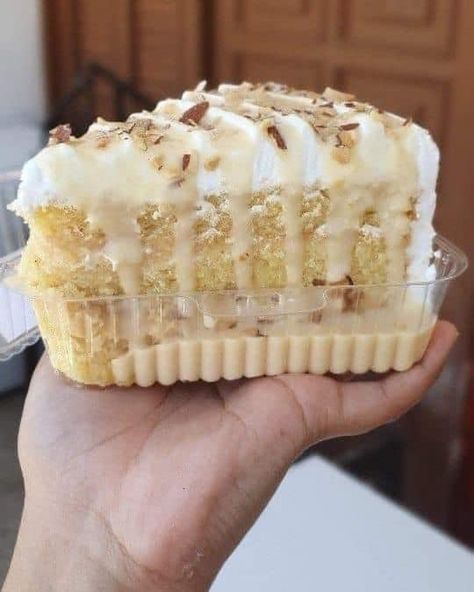 Mi obsesión: El pastel de tres leches😋🤤💖 Fruit Chip, Delicious Drink Recipes, Cold Desserts, Delicacy Food, Cake Business, Tres Leches, Snack Chips, July 12, Food Obsession