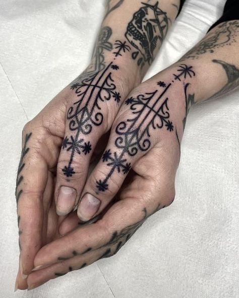 Filigree Finger Tattoo, Finger Ornament Tattoo, Hand Ornaments Tattoo, Ornamental Thumb Tattoo, Finger Tattoos Ornamental, Edgy Hand Tattoos, Ornamental Finger Tattoo, Ornate Hand Tattoo, Pagan Hand Tattoos For Women