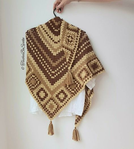 Granny Square Shawl, Yellow Shawl, Crochet Yellow, Poncho Patterns, Alpaca Shawl, Unique Gifts For Girls, Crochet Tutorial Pattern, Hand Knit Shawl, Knitted Shawl