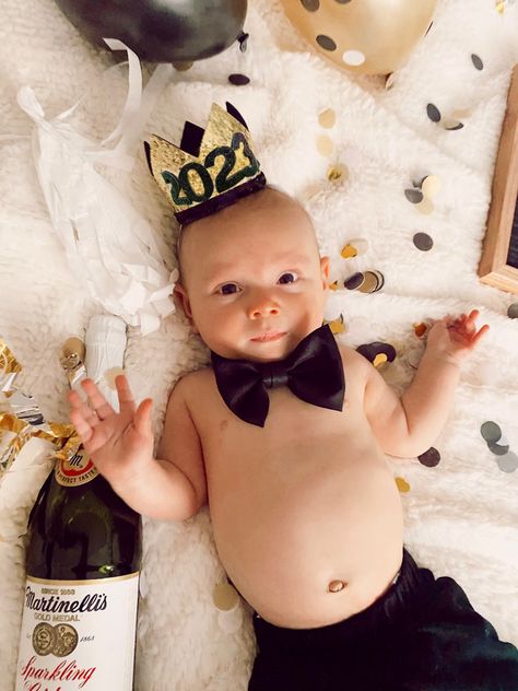 New Year Infant Photoshoot, New Year Photo Shoot Baby, New Years Milestone Baby Picture, New Year’s Eve Baby Photo Shoot, New Year Baby Photoshoot Ideas, New Year Photoshoot Ideas Baby Photos, New Year Milestone Baby Picture, New Year Theme Baby Photoshoot, New Years Baby Photoshoot