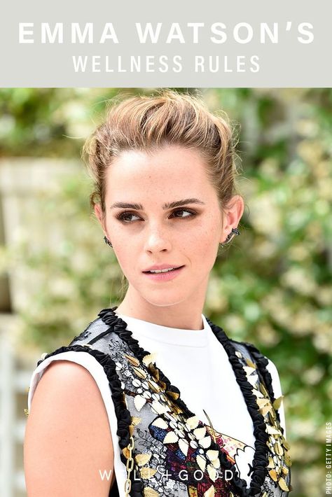 emma watson Emma Watson Eyebrows, Emma Watson Diet, Emma Watson Style Casual, Emma Watson Young, Emma Watson Makeup, Femininity Tips, Emma Watson Style, Helpful Advice, Pinterest Life