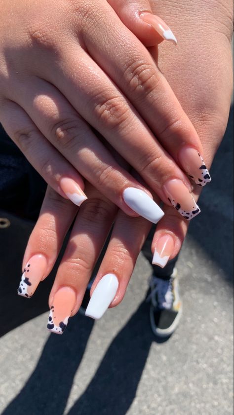 Black And White Cow Print Nails, Cute Cowprint Nails, White Cow Print Nails, Nails Cow Print, Nail Journey, Cow Print Nails, Cowboy Nails, White Cow Print, Classy Acrylic