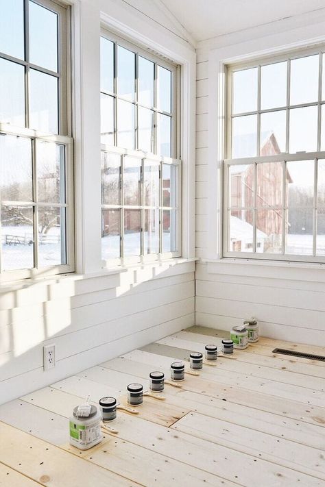 White Painted Floors, Painted Wooden Floors, Painted Hardwood Floors, Computer Typing, Wood Floor Colors, Floor Paint Colors, Painted Wood Floors, White Wood Floors, Dining Room Floor