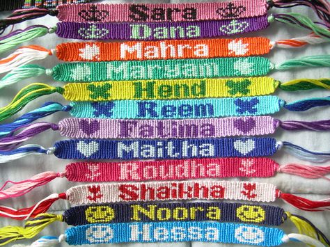 Friendship Bracelets With Names, Bracelet Template, Friendship Bracelets Easy, String Bracelet Patterns, Friendship Bracelets Tutorial, Friendship Bracelets Designs, Pola Kristik, Thread Bracelets, Friendship Bracelets Diy