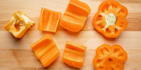 How to Cut a Bell Pepper Preparing Vegetables, Best Stuffed Pepper Recipe, Watermelon Uses, Common Sence, Freezing Peppers, Pomegranate Recipes, Prevent Food Waste, Dried Peppers, Cut Watermelon