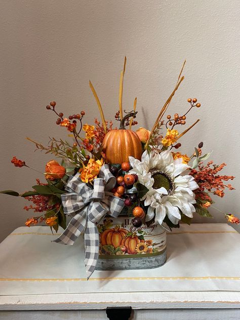 Sunflower Floral Arrangements, Sunflower Arrangement, Fall Lantern, Thanksgiving Floral, Fall Centerpieces, Fall Decor Wreaths, Lantern Swag, Fall Decor Diy Crafts, Fall Table Centerpieces