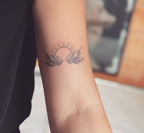 Se gostou do conteúdo siga @belaverven Angel Wing Tattoos, Angel Wing Tattoo, Wing Tattoos, Elements Of Life, Nyc Tattoo, Custom Tattoos, Remembrance Tattoos, Angel Wings Tattoo, Wing Tattoo