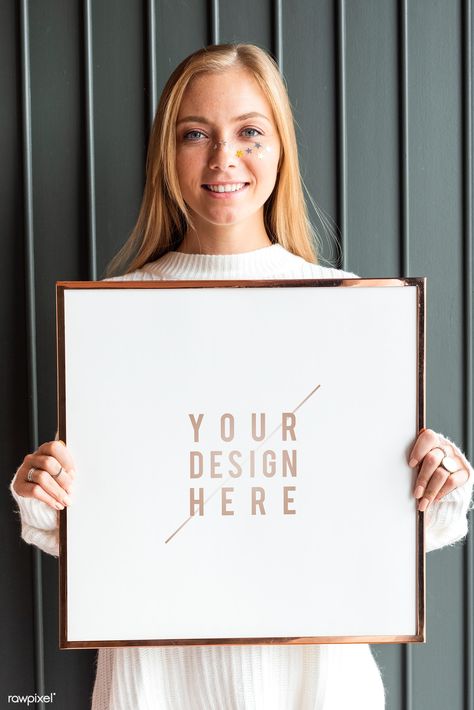 Woman in a white sweater holding a wooden frame mockup | premium image by rawpixel.com / Teddy Rawpixel #christmas Couples Canvas, Frame Christmas, Christmas Mockup, Dont Touch My Phone Wallpaper, Ladles, Screen Video, Coffee Logo, Wallpaper Abstract, Amazing Ideas