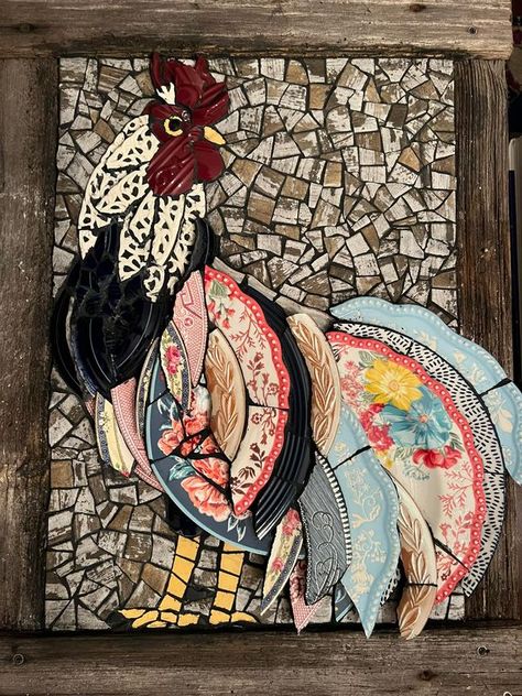 Mosaics - ideas, photos and advice | My first attempt at mosaics after reading a Solange Piffer PDF tutorial | Facebook Solange Piffer Mosaics, Mosaics Ideas, Mosaic Animals, Mosaic Art, Dinner Plates, Glass Art, Mosaic, Reading, Glass