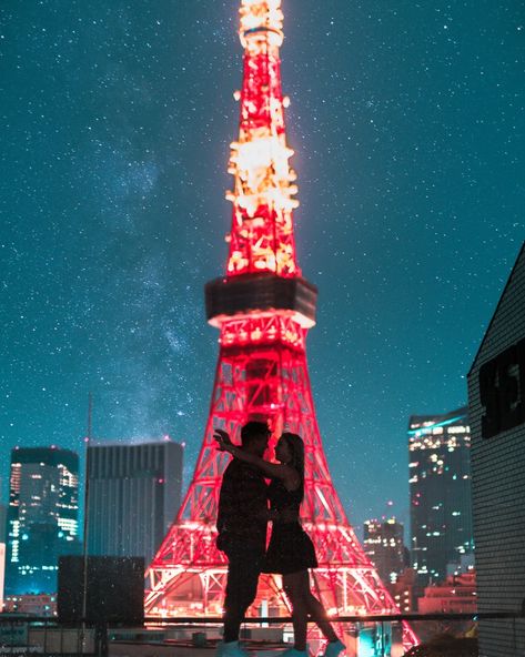 Tokyo Honeymoon Aesthetic, Couples In Japan, Couple In Tokyo, Tokyo Couple Aesthetic, Tokyo Tower Photoshoot, Tokyo Couple Photoshoot, Tokyo Proposal, Japan Couple Aesthetic, Tokyo Honeymoon