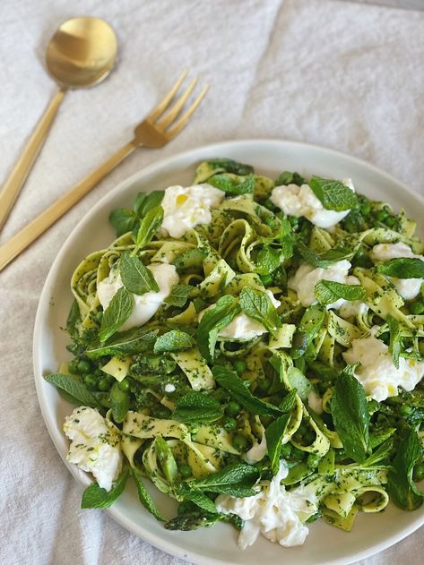 Spring Pesto Pasta, Pesto And Burrata, Pasta With Burrata, Mint Pesto, Weekly Menu Plan, Spring Pasta, Spring Peas, Spring Dinner, Mint Recipes