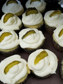 Pickle Cupcakes Recipe, Dill Pickle Cupcakes, Pickle Birthday Cakes, Pickle Cake Ideas, Pickle Cupcakes, Pickle Cookies, Pickle Cake, Pickle Ideas, Pickle Party