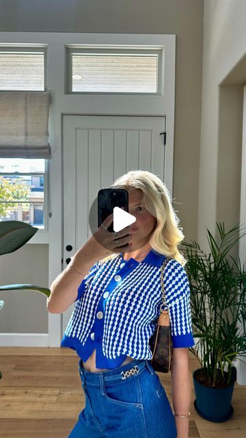 ALLIE APPLETON on Instagram: "in-depth tutorial on how to curl your hair with a clamp curling iron! comment “iron” or “link” & i’ll send you a direct link to the one i use! 

#clampcurler #curlingiron #hairtutorial #howtocurlyourhair #clampcurlingiron #easyhairtutorial #easyhairstyles" Clamp Curling Iron, Curl Your Hair, Hair Tutorials Easy, Curling Iron, Hair Tutorial, Easy Hairstyles, The One, Hair, On Instagram