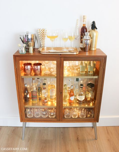 How to DIY a retro mid-century cocktail cabinet for your festive parties Diy Small Bar, Small Bar Ideas For Home, Diy Liquor Cabinet, Liqour Cabinet, Small Bar Ideas, Small Bar Cabinet, Alcohol Cabinet, Small Bars For Home, Apartment Bar