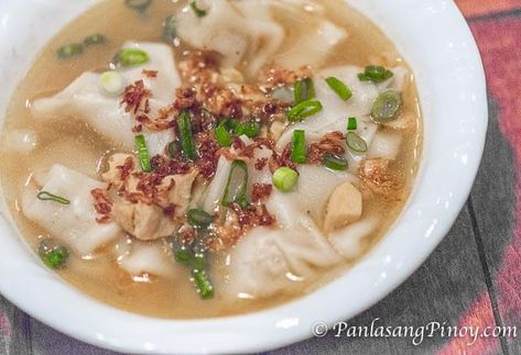 pancit molo soup with toasted garlic Chicken Pancit Recipe, Molo Soup, Molo Recipe, Pancit Molo, Pagkaing Pinoy, Food Filipino, Pancit Recipe, Filipino Dish, Pinoy Recipes