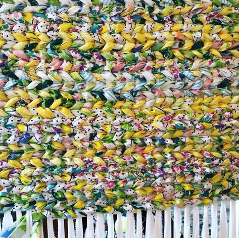 Ragged Life Blog | Rug Twining Workshops - Learn a New Technique! - Ragged Life Blog Twining Rugs How To Make, Rag Rugs How To Make A, Rug Twining, Rag Rug Weaving, Using Fabric Scraps, Rag Rug Diy, Art Wednesday, Diy Rugs, Rug Diy