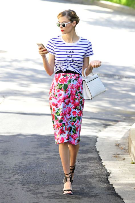 Pattern mixing Casual Chique Stijl, Jaime King, Chique Outfit, Style Désinvolte Chic, Casual Chic Outfits, Outfits 2016, Stripe Outfits, Elle Magazine, Floral Print Skirt