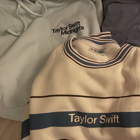 Wes Bennett, Taylor Swift Album Aesthetic, Swiftie Gifts, Fangirl Aesthetic, Midnights Taylor Swift, Taylor Swift Taylor Swift, Taylor Merch, Midnights Taylor, Better Than The Movies