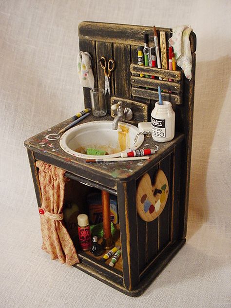 Art Studio Sink, Miniature Art Studio, Vitrine Miniature, Doll Things, Fantasy Stuff, Mini Craft, Miniature Rooms, Creative Stuff, Tiny Things