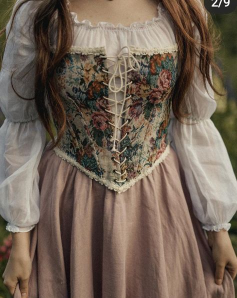 Faire Outfit, Ren Faire Outfits, Fair Outfits, Fest Outfits, Corset Outfit, Floral Bustier, Mode Hippie, Cottagecore Outfits, Corset Fashion