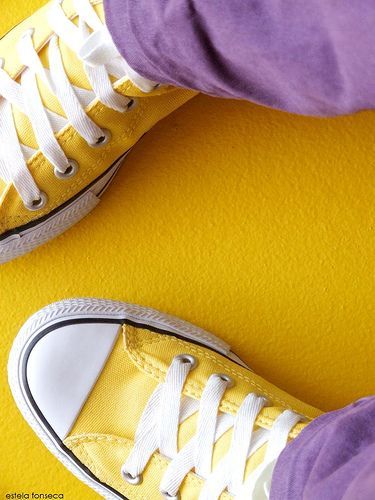 Yellow Converse, Yellow Cottage, Yellow Violet, Purple Jeans, Colorful Life, Complimentary Colors, Yellow Aesthetic, Aesthetic Colors, Lavender Color