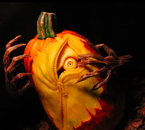 Creepiest Halloween pumpkins: Creepy Pumpkin | MB Creative Studio Pumpkins Art, Pumpkin Carving Contest, Creepy Pumpkin, Creative Pumpkin Carving, Scary Pumpkin Carving, Creepy Kids, Pumpkin Carvings, Carved Pumpkin, Creative Pumpkins