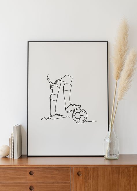 Football Drawing Sketches, Football Painting Ideas, Sport Sketch, Football Painting, Football Lines, Football Paintings, Soccer Drawing, Football Tattoo, Football Drawing