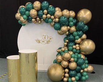 Gold And Green Balloon Decorations, Gold And Green Balloon Arch, Emerald Green And Gold Balloon Garland, Green And Gold Balloons Decoration, Emerald Green Balloon Decoration, Emerald Green Balloon Garland, Emerald Green And Gold Birthday Party Decorations, Emerald Green And Gold Party Decorations, Green And Gold Birthday Party Decor