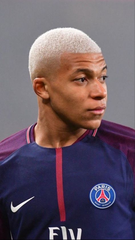 Kylian Mbappe Blonde Hair, Mbappe Pink Hair, Boys Dyed Hair, Buzz Cut Styles, K Mbappe, French Football Players, Buzz Cut Hairstyles, Mens Hair Colour, Men Hair Color