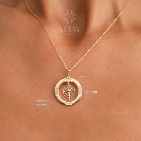 Elegant Charm Necklace With Compass Design, Luxury Compass Design Round Pendant Jewelry, Travel Pendant Jewelry With Compass Design, Gold Compass Design Charm Necklace, Compass Pendant Necklace, Gold Compass Necklace, Travel-themed Compass Design Round Pendant Necklace, Compass Jewelry, Custom Pendant