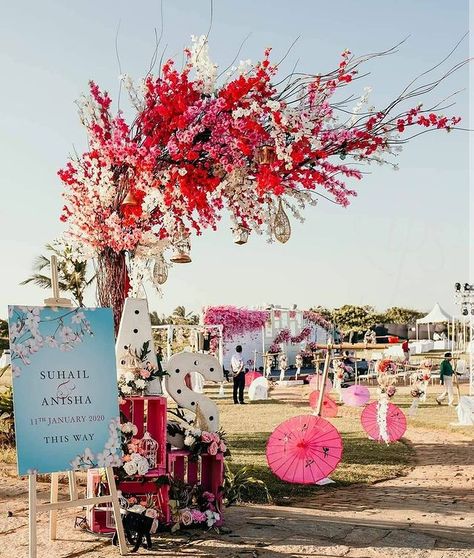 WeddingPlz.com on Instagram: “This beautiful cherry blossom themed decor makes our heart feel amazing! Decor by @theperfectstory.india Photo by…” Japanese Garden Party Decorations, Japanese Theme Wedding Decor, Cherry Blossom Arch Wedding, Japanese Wedding Decor, Blossom Wedding Theme, Pastel Tablescape, Whimsical Ceremony, Japanese Wedding Theme, Cherry Blossom Wedding Decor