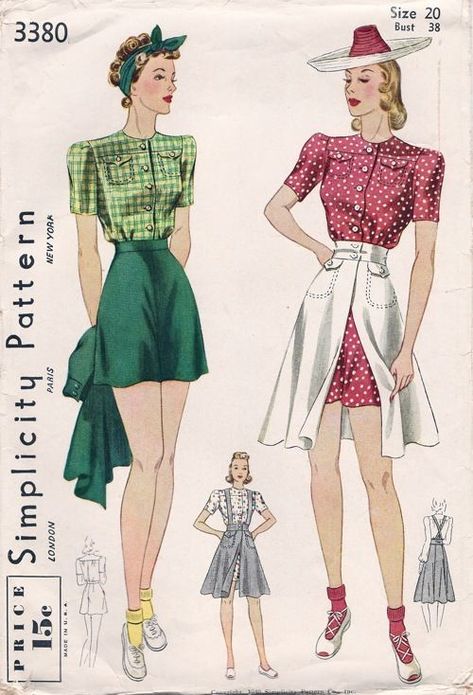 1940s Summer, Sporty Outfit, Patron Vintage, Retro Sewing Patterns, Short Women Fashion, Fashion Shorts, 20th Century Fashion, Vintage Dress Patterns, Skirt Patterns Sewing