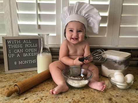 Baby Bakery Photoshoot Cookie Photoshoot Baby, Pie Smash Photoshoot, Cookie Baby Photoshoot, Diy 7 Month Photoshoot, 7 Month Milestone Picture Ideas, 100 Foods Before One Photoshoot, 7 Months Milestones Photography, My Rolls Are Homemade Baby Picture, Baby Cookie Photoshoot