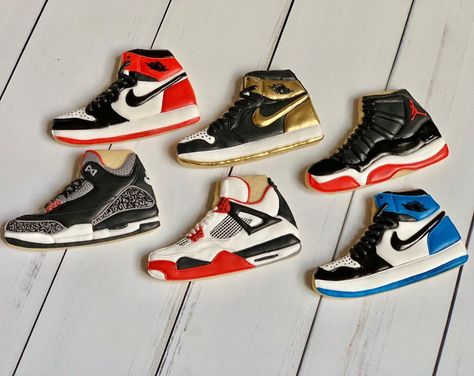 Nike Shoe Cookies, Sneaker Theme Party Ideas Air Jordans, Sneaker Cookies, Sneaker Cookies Decorated, Nike Cookies Birthday, Sneaker Cake Ideas, Nike Baby Shower Theme Air Jordans, Jordan Shoe Cake Birthday, Cookie Clothes