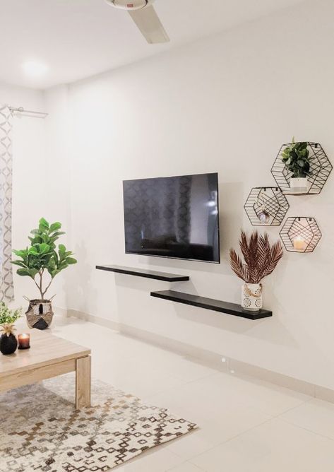 Living Room Decor Tv, Bedroom Tv Wall, Simple Living Room Decor, Living Room Tv Unit, Apartment Living Room Design, Small Living Room Decor, Simple Living Room, Home Design Living Room, Apartment Decor Inspiration