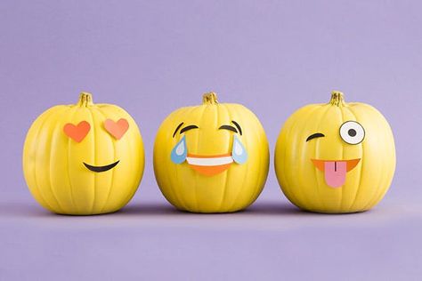 64 Creative No-Carve Pumpkin Ideas to Make This Halloween – Brit + Co Smiley Face Pumpkin, Unique Pumpkin Decorating, Halloween Pumpkin Templates, Party Emoji, Pumpkin Emoji, No Carve Pumpkin Decorating, Pumpkin Template, Emoji Party, Happy Faces