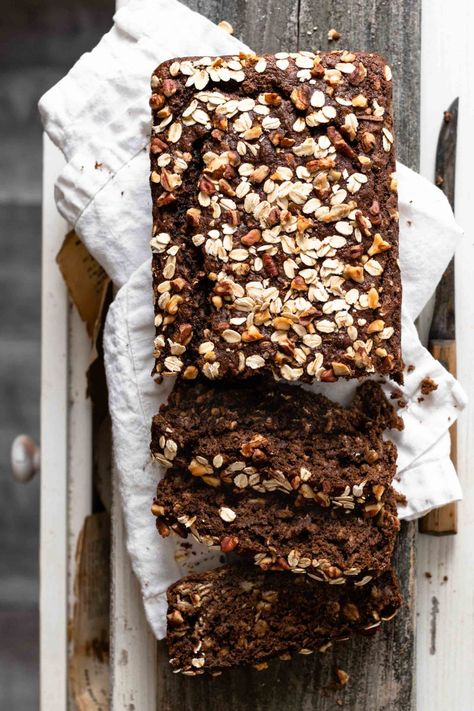 Chocolate Banana Oat Bread | #sweetbread #oatbread #bananabread #chocolatebread #homemadebread #bananaoatbread | twocupsflour.com Guinness Bread, Banana Oat Bread, Made From Scratch Recipes, Oatmeal Banana Bread, Type Of Bread, Oat Bread, Beautiful Bread, Dessert Breads, Banana Oat