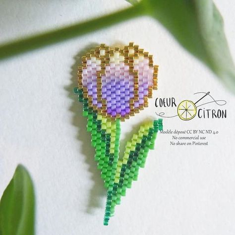 Community wall photos | VK Miyuki Beads Pattern, Art Perle, Brooch Diy, Brick Stitch Pattern, Bead Weaving Patterns, Seed Bead Tutorial, Beadwork Patterns, Beaded Crafts, Bead Stitching