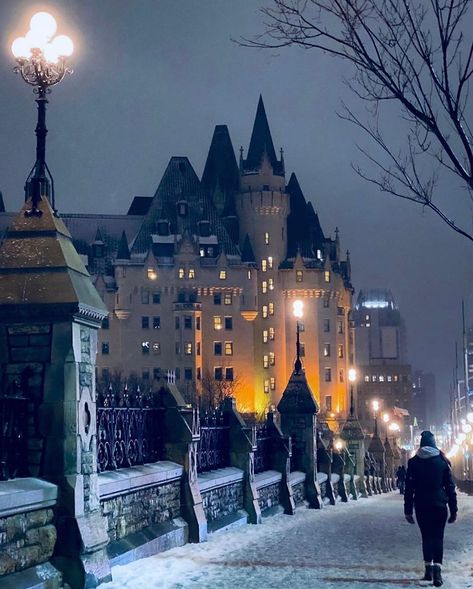 Ottawa Canada Winter, University Of Ottawa Aesthetic, Ottawa Aesthetic, Ottawa Travel, University Of Ottawa, Winter Evening, Ottawa Canada, Explore Canada, 2025 Vision