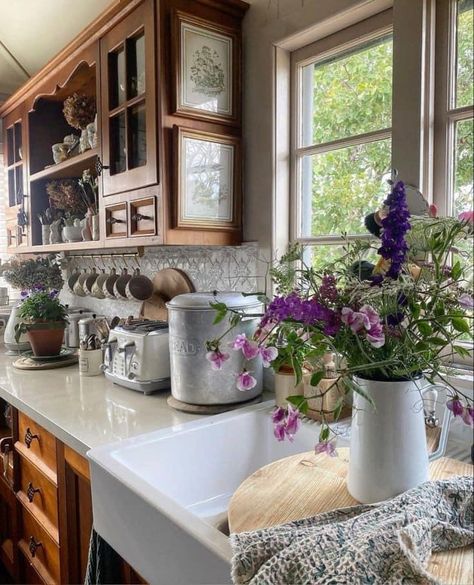 There Are No Rules, Drømme Liv, Cottage Kitchens, No Rules, Cottage Interiors, Dream House Interior, Cottage Kitchen, Pretty House, Dream House Decor