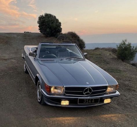 Classic Mercedes Aesthetic, Mercedes Benz R107, Vintage Mercedes Benz Aesthetic, Old Mercedes Benz, Mercedes 380sl, Mercedes 560sl, Mercedes Sl500, Vintage Mercedes, Merc Benz