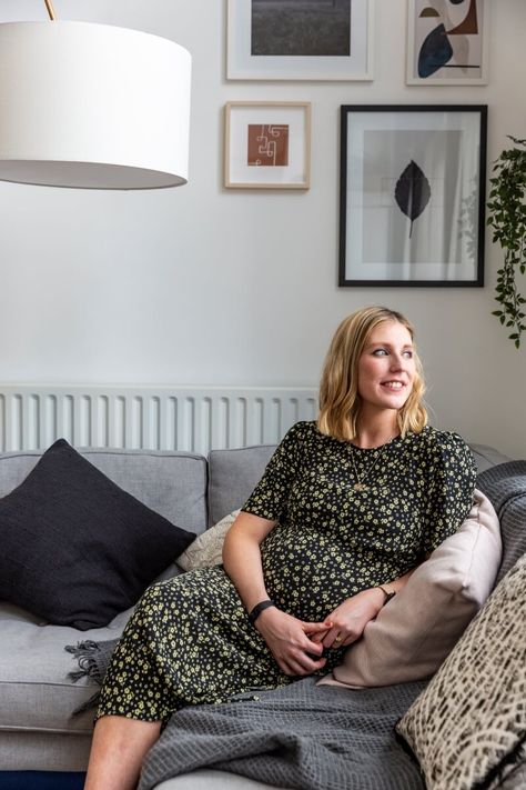 A tour of a Scandinavian style rented apartment in west london. This months guest is Teri from The Lovely Drawer. She shares her tips and tricks for decorating her rented home, and how she incorporates the simplicity of Scandinavian design into each room #rentedhome #renters #aprartmentliving #howirent #scandistyle #scandinavian #scandiinteriors #interiors Rented Apartment, Ikea Uk, Style Apartment, Scandi Interiors, Listed Building, Vintage School, Fashion Project, Contact Paper, Vintage Floral Print