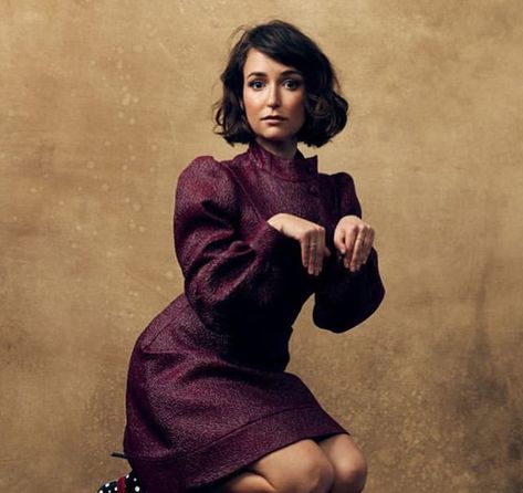 Milana Vayntrub doing her best begging pose Begging Pose Reference, Begging Pose, Milana Vayntrub, Vampire House, Sales Girl, Squirrel Girl, New Warriors, Photo Puzzle, Pose Reference