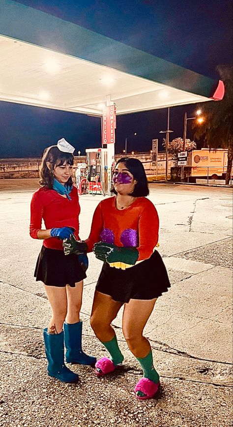 Duo Halloween Costume, Bff Costume, Funny Costume DIY Costume Halloween Costume Bff, Funny Diy Costumes, Mermaid Man And Barnacle Boy, Mermaid Man And Barnacle, Dynamic Duo Costumes, Easy Last Minute Costumes, Barnacle Boy, Funny Costume, Sorority Ideas