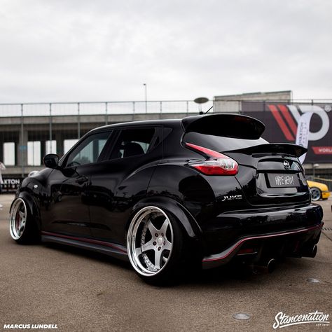 Pretty sick Nissan Juke! | Photo by: @marcuslfoto #stancenation Nissan Juke Modified, Juke Nismo, Nissan Juke Nismo, Scamp Trailer, Honda Civic Car, Pretty Sick, Civic Car, Polygon Modeling, Mitsubishi Lancer Evolution