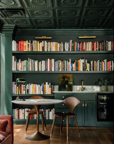 Joanna Gaines Transformed the Magnolia Office Into an Old-World Library Green Library, Book And Coffee, House Library, Fresh Farmhouse, 2024 Ideas, Library Room, Inspiring Spaces, Magnolia Homes, Joanna Gaines