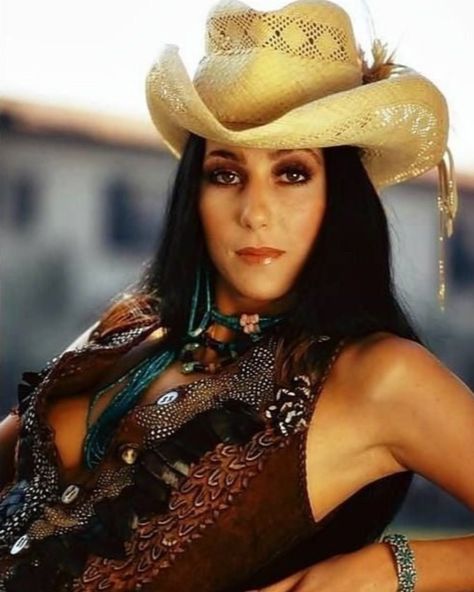 GroovyHistory on Instagram: “Cher looking groovy in a cowboy hat in 1975. 🤠 #Cher #cowboyhat #1975 #1970s #1960s #60s #70s #groovy #retro #rocknroll #music #love…” Cher 60s, Douglas Kirkland, Taurus Girl, Cher Outfits, Cher Photos, 1970's Fashion, Farrah Fawcett, People Magazine, Drake