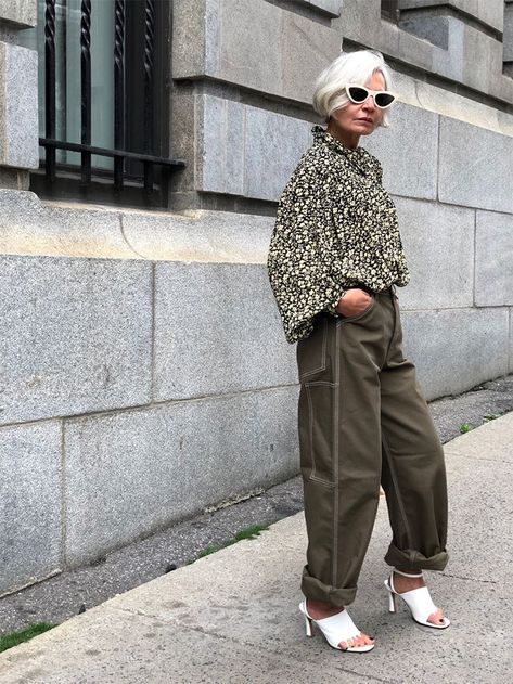 spring fashion trends at every age - utility trend Emerging Designers Fashion, Spring Fashion Trends, Fashion Over 50, Ladies Dress Design, Autumn Fashion Women, Womens Fashion Trends, Look Cool, Latest Fashion Trends, Spring Fashion