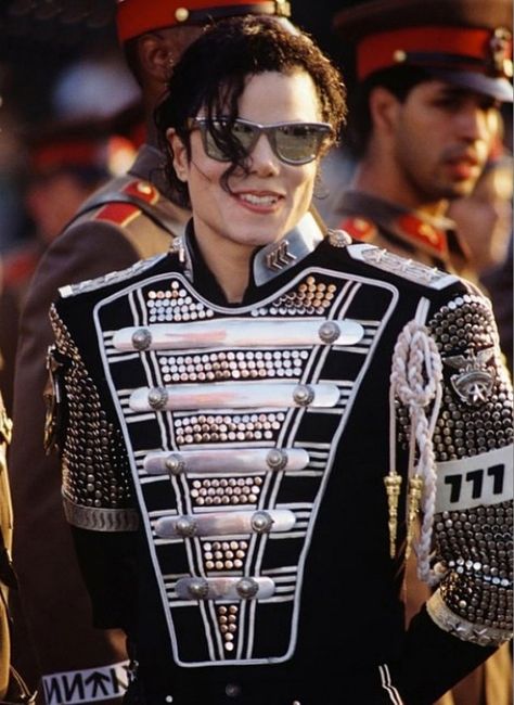 Alex Bellos, a Brazilian mathematician, has claimed to have uncovered the world’s favourite number. In researching more than 30,000 people to pick a number between one and 1,000, the number 7... Michael Jackson History, Michael Jackson Jacket, History Instagram, Michael Jackson Images, Joseph Jackson, Michael Jackson Pics, King Of Pop, We Will Rock You, King Of Music