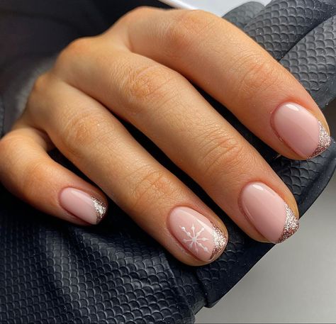 Beige Nail Designs, Beige Nail, Beige Nails Design, Pink Tip Nails, Red And White Nails, New Years Nail Designs, Nail Designs Ideas, Christmas Nails Easy, Cute Christmas Nails